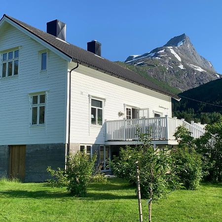 Bakken, Feriebolig Villa Volda Exterior photo